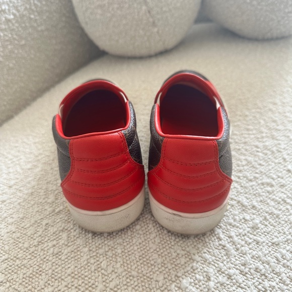 Louis Vuitton sneakers - Picture 3 of 5